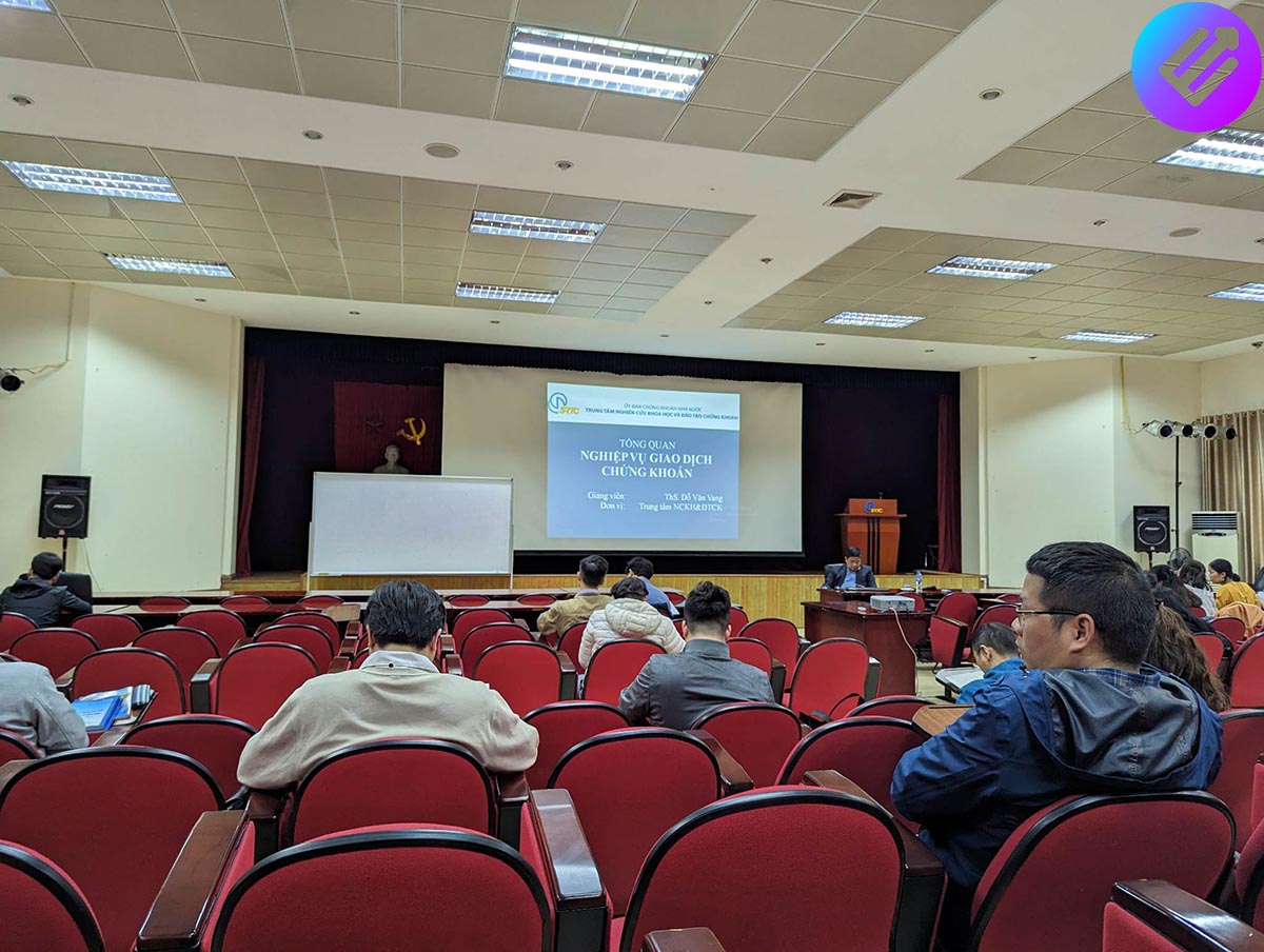 lớp học đào tạo chứng khoán